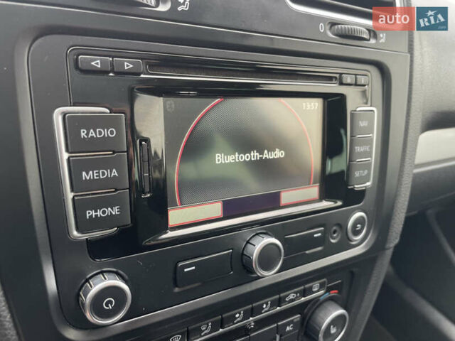 Коричневый Фольксваген Гольф, объемом двигателя 1.6 л и пробегом 241 тыс. км за 9390 $, фото 31 на Automoto.ua