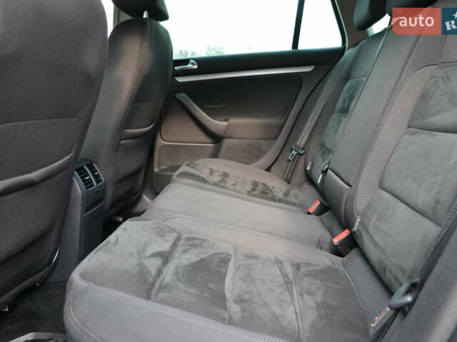 Коричневый Фольксваген Гольф, объемом двигателя 1.2 л и пробегом 181 тыс. км за 7999 $, фото 16 на Automoto.ua