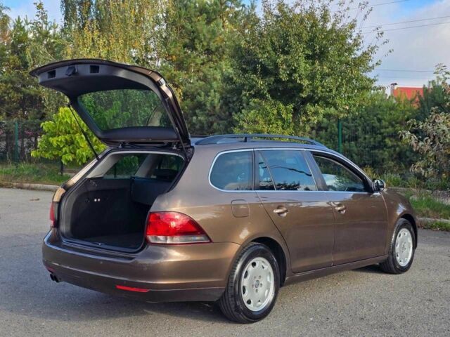 Фольксваген Гольф 2012 в Хмельницком на Automoto.ua Коричневый Фольксваген Гольф, объемом двигателя 1.4 л и пробегом 241 тыс. км за 6799 $, фото 2 на Automoto.ua