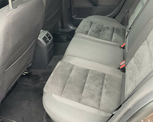 Коричневый Фольксваген Гольф, объемом двигателя 1.6 л и пробегом 241 тыс. км за 9390 $, фото 25 на Automoto.ua