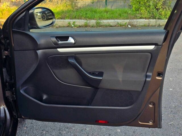 Фольксваген Гольф 2012 в Хмельницком на Automoto.ua Коричневый Фольксваген Гольф, объемом двигателя 1.4 л и пробегом 241 тыс. км за 6799 $, фото 20 на Automoto.ua