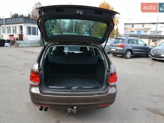 Коричневый Фольксваген Гольф, объемом двигателя 1.2 л и пробегом 181 тыс. км за 7999 $, фото 37 на Automoto.ua