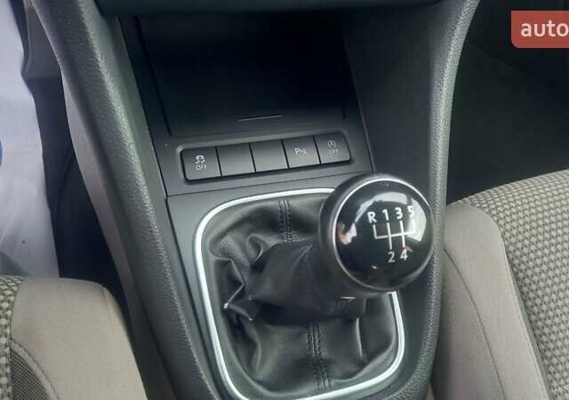 Коричневый Фольксваген Гольф, объемом двигателя 1.6 л и пробегом 258 тыс. км за 8100 $, фото 13 на Automoto.ua