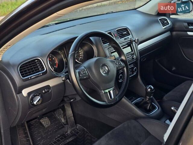 Фольксваген Гольф 2012 у Хмельницькому на Automoto.ua Коричневий Фольксваген Гольф, об'ємом двигуна 1.39 л та пробігом 241 тис. км за 6799 $, фото 35 на Automoto.ua
