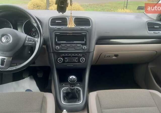 Коричневый Фольксваген Гольф, объемом двигателя 1.6 л и пробегом 258 тыс. км за 8100 $, фото 18 на Automoto.ua