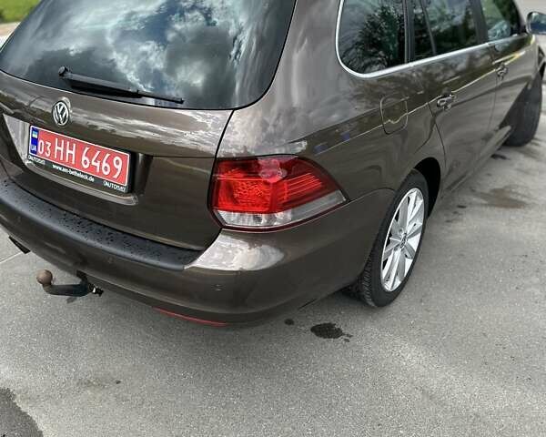 Коричневый Фольксваген Гольф, объемом двигателя 0 л и пробегом 207 тыс. км за 7800 $, фото 9 на Automoto.ua