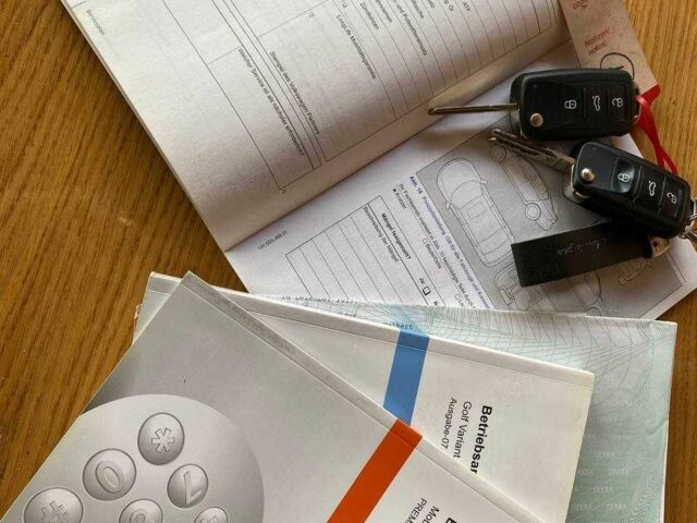 Коричневый Фольксваген Гольф, объемом двигателя 1.6 л и пробегом 350 тыс. км за 8300 $, фото 16 на Automoto.ua