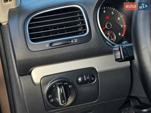 Фольксваген Гольф 2012 у Хмельницькому на Automoto.ua Коричневий Фольксваген Гольф, об'ємом двигуна 1.39 л та пробігом 241 тис. км за 6799 $, фото 36 на Automoto.ua
