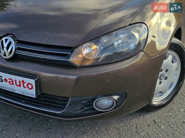 Фольксваген Гольф 2012 у Хмельницькому на Automoto.ua Коричневий Фольксваген Гольф, об'ємом двигуна 1.39 л та пробігом 241 тис. км за 6799 $, фото 6 на Automoto.ua