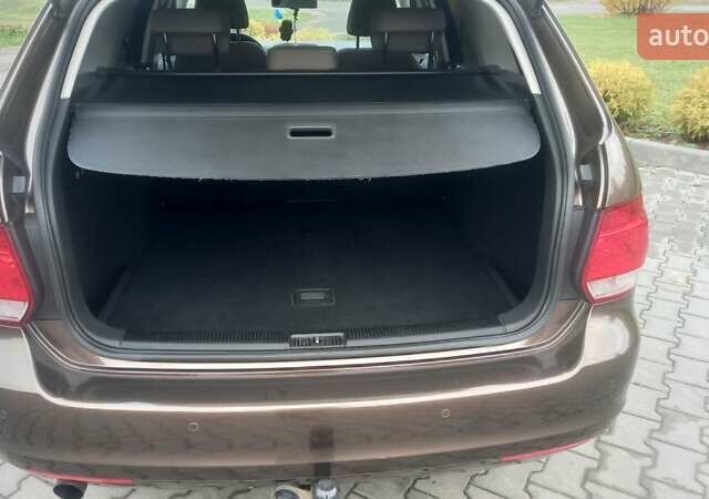 Коричневый Фольксваген Гольф, объемом двигателя 1.6 л и пробегом 258 тыс. км за 8100 $, фото 19 на Automoto.ua