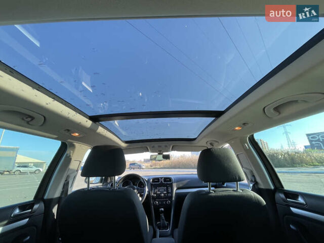 Коричневый Фольксваген Гольф, объемом двигателя 1.6 л и пробегом 241 тыс. км за 9390 $, фото 21 на Automoto.ua