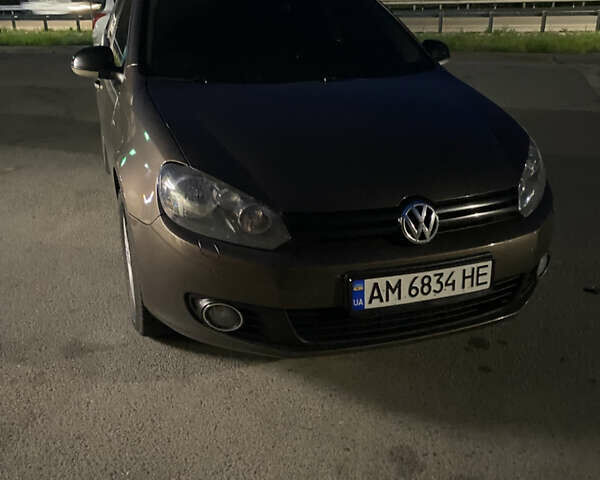 Коричневый Фольксваген Гольф, объемом двигателя 1.6 л и пробегом 313 тыс. км за 7600 $, фото 2 на Automoto.ua