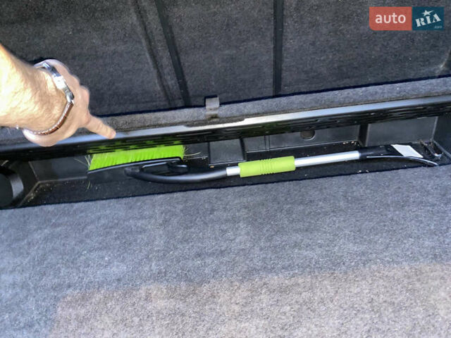 Коричневый Фольксваген Гольф, объемом двигателя 1.6 л и пробегом 313 тыс. км за 7600 $, фото 21 на Automoto.ua