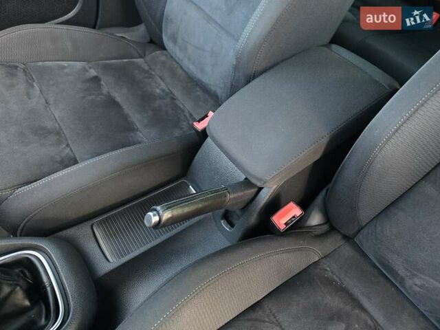 Фольксваген Гольф 2012 у Хмельницькому на Automoto.ua Коричневий Фольксваген Гольф, об'ємом двигуна 1.39 л та пробігом 241 тис. км за 6799 $, фото 47 на Automoto.ua
