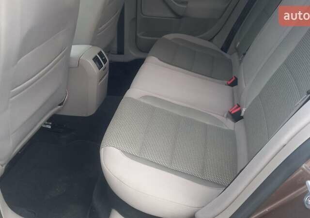 Коричневый Фольксваген Гольф, объемом двигателя 1.6 л и пробегом 258 тыс. км за 8100 $, фото 15 на Automoto.ua