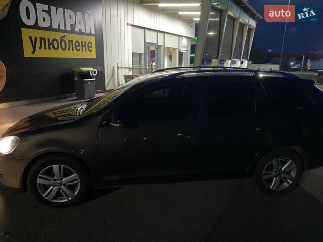 Коричневый Фольксваген Гольф, объемом двигателя 1.6 л и пробегом 313 тыс. км за 7600 $, фото 6 на Automoto.ua