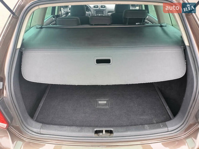 Коричневий Фольксваген Гольф, об'ємом двигуна 2 л та пробігом 233 тис. км за 11750 $, фото 18 на Automoto.ua