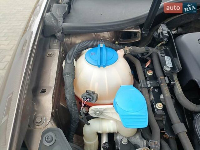 Коричневий Фольксваген Гольф, об'ємом двигуна 2 л та пробігом 233 тис. км за 11750 $, фото 24 на Automoto.ua