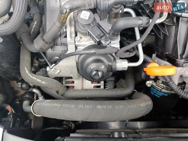 Коричневий Фольксваген Гольф, об'ємом двигуна 2 л та пробігом 233 тис. км за 11750 $, фото 28 на Automoto.ua