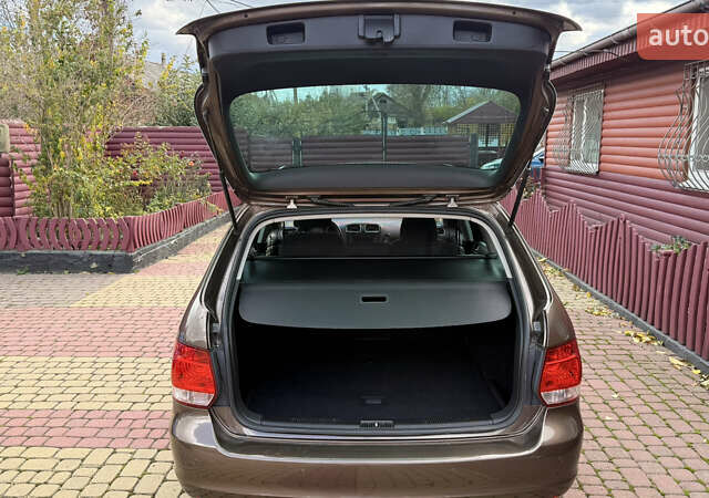 Коричневий Фольксваген Гольф, об'ємом двигуна 1.6 л та пробігом 189 тис. км за 11300 $, фото 32 на Automoto.ua