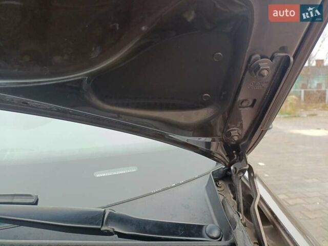 Коричневий Фольксваген Гольф, об'ємом двигуна 2 л та пробігом 233 тис. км за 11750 $, фото 32 на Automoto.ua