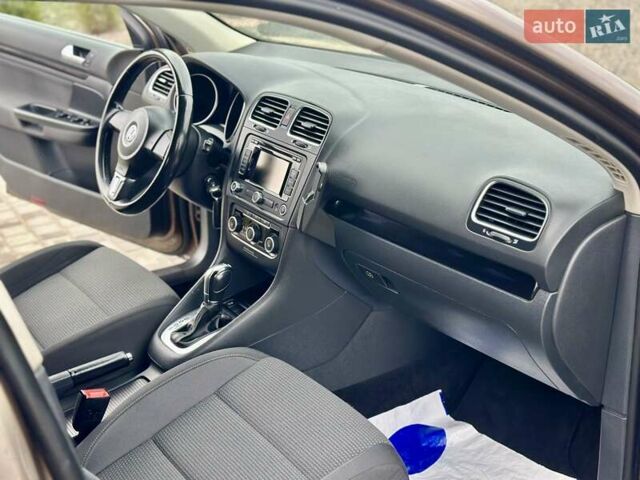 Коричневый Фольксваген Гольф, объемом двигателя 1.97 л и пробегом 237 тыс. км за 9850 $, фото 27 на Automoto.ua