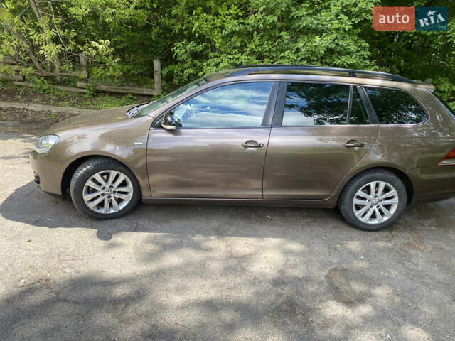 Коричневый Фольксваген Гольф, объемом двигателя 1.6 л и пробегом 200 тыс. км за 8555 $, фото 8 на Automoto.ua