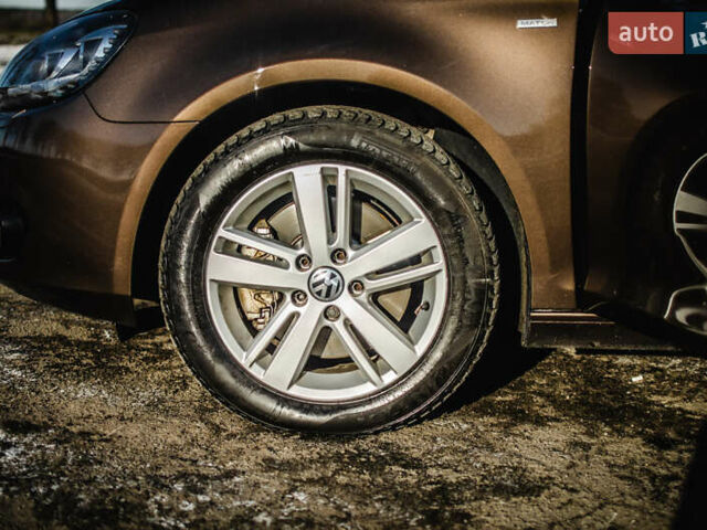 Коричневый Фольксваген Гольф, объемом двигателя 2 л и пробегом 233 тыс. км за 11700 $, фото 30 на Automoto.ua