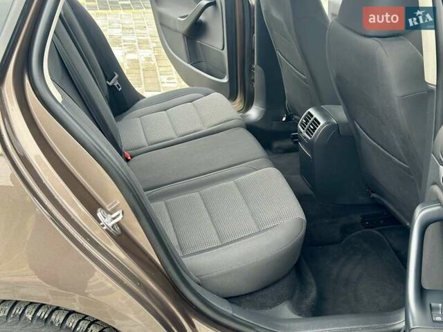 Коричневый Фольксваген Гольф, объемом двигателя 1.97 л и пробегом 237 тыс. км за 9850 $, фото 35 на Automoto.ua