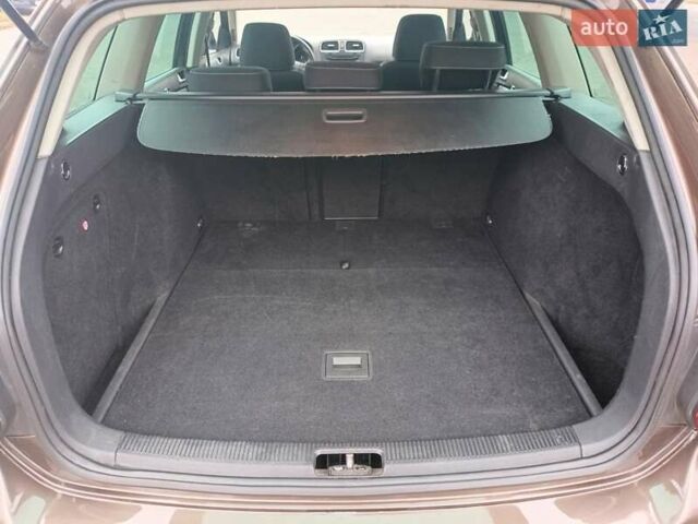 Коричневий Фольксваген Гольф, об'ємом двигуна 2 л та пробігом 233 тис. км за 11750 $, фото 19 на Automoto.ua