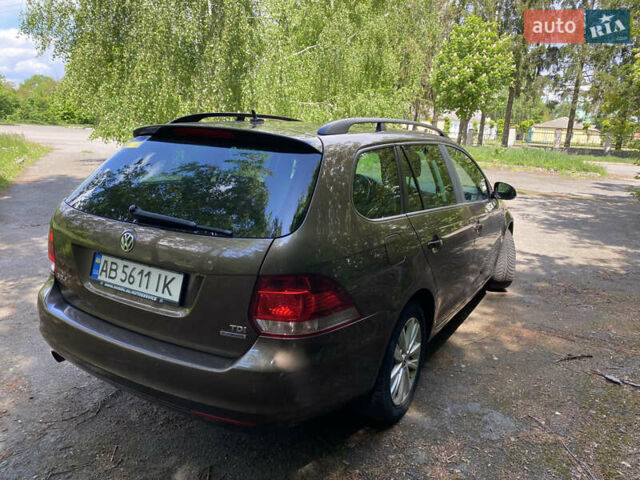 Коричневый Фольксваген Гольф, объемом двигателя 1.6 л и пробегом 200 тыс. км за 8555 $, фото 5 на Automoto.ua