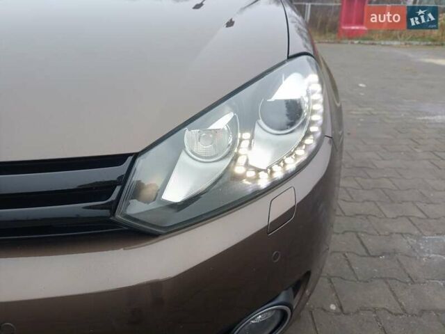 Коричневий Фольксваген Гольф, об'ємом двигуна 2 л та пробігом 233 тис. км за 11750 $, фото 4 на Automoto.ua