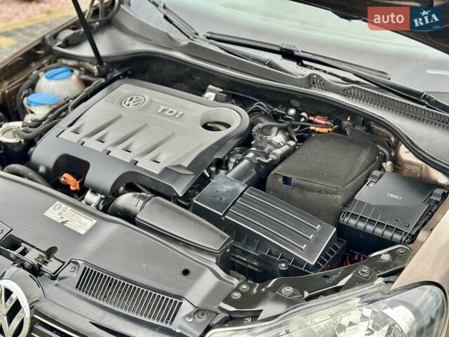 Коричневый Фольксваген Гольф, объемом двигателя 1.97 л и пробегом 237 тыс. км за 9850 $, фото 53 на Automoto.ua