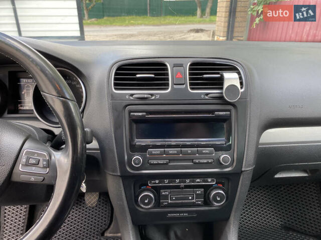 Коричневый Фольксваген Гольф, объемом двигателя 1.6 л и пробегом 200 тыс. км за 8555 $, фото 36 на Automoto.ua