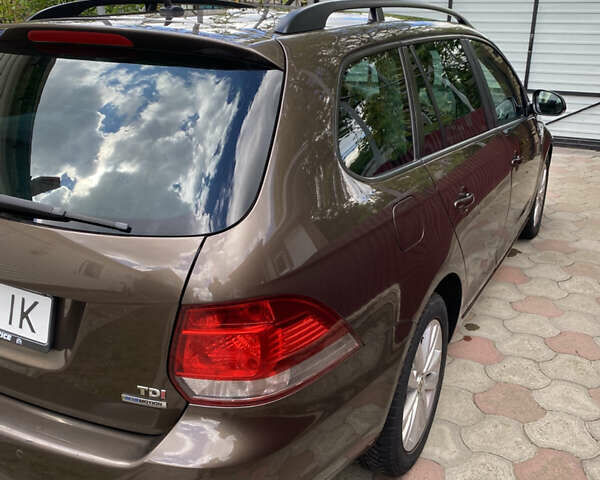 Коричневый Фольксваген Гольф, объемом двигателя 1.6 л и пробегом 200 тыс. км за 8555 $, фото 19 на Automoto.ua