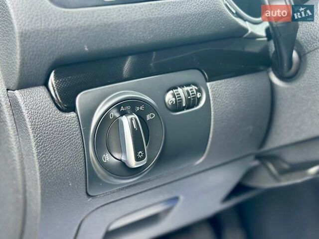 Коричневый Фольксваген Гольф, объемом двигателя 1.97 л и пробегом 237 тыс. км за 9850 $, фото 18 на Automoto.ua