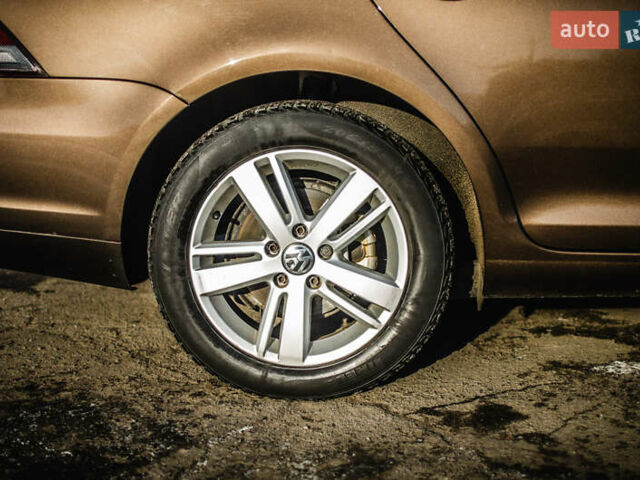 Коричневый Фольксваген Гольф, объемом двигателя 2 л и пробегом 233 тыс. км за 11700 $, фото 33 на Automoto.ua