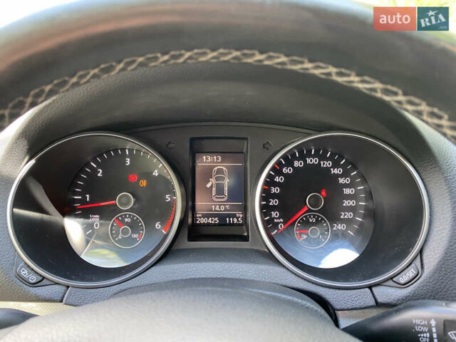 Коричневый Фольксваген Гольф, объемом двигателя 1.6 л и пробегом 200 тыс. км за 8555 $, фото 14 на Automoto.ua