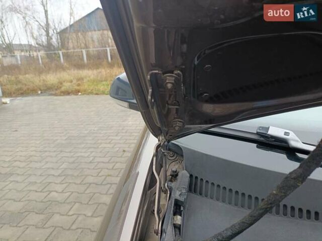 Коричневий Фольксваген Гольф, об'ємом двигуна 2 л та пробігом 233 тис. км за 11750 $, фото 31 на Automoto.ua