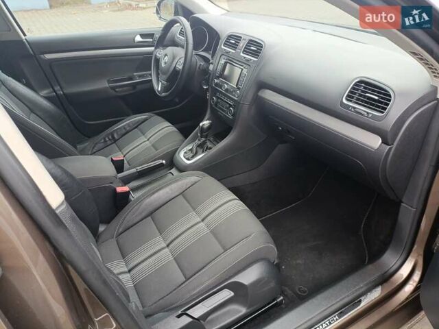 Коричневий Фольксваген Гольф, об'ємом двигуна 2 л та пробігом 233 тис. км за 11750 $, фото 13 на Automoto.ua