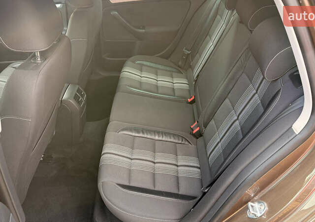 Коричневий Фольксваген Гольф, об'ємом двигуна 1.6 л та пробігом 189 тис. км за 11300 $, фото 27 на Automoto.ua