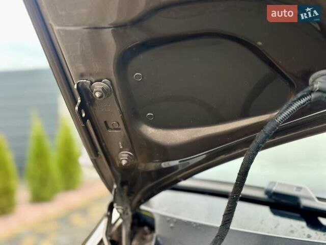 Коричневый Фольксваген Гольф, объемом двигателя 1.97 л и пробегом 237 тыс. км за 9850 $, фото 54 на Automoto.ua