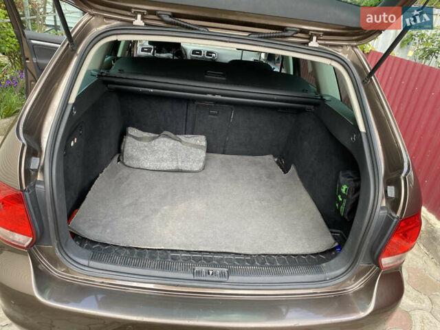 Коричневый Фольксваген Гольф, объемом двигателя 1.6 л и пробегом 200 тыс. км за 8555 $, фото 34 на Automoto.ua