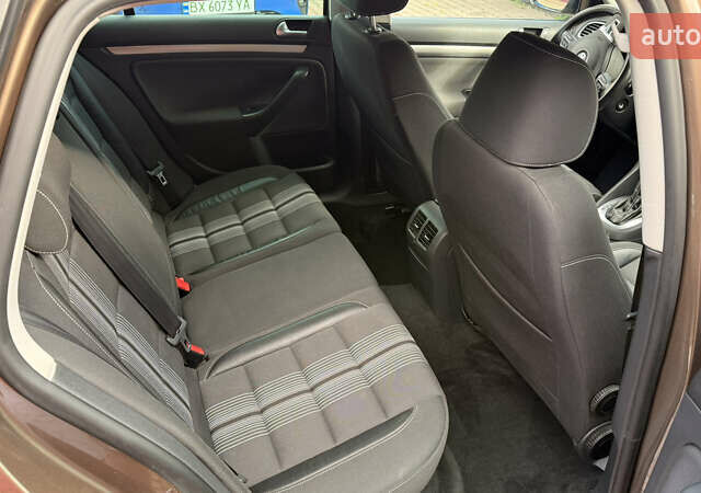 Коричневий Фольксваген Гольф, об'ємом двигуна 1.6 л та пробігом 189 тис. км за 11300 $, фото 31 на Automoto.ua