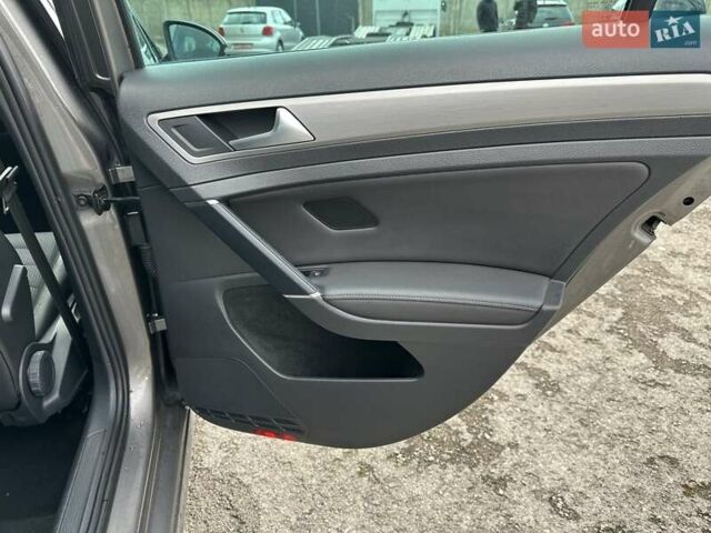 Коричневый Фольксваген Гольф, объемом двигателя 1.6 л и пробегом 249 тыс. км за 11550 $, фото 26 на Automoto.ua