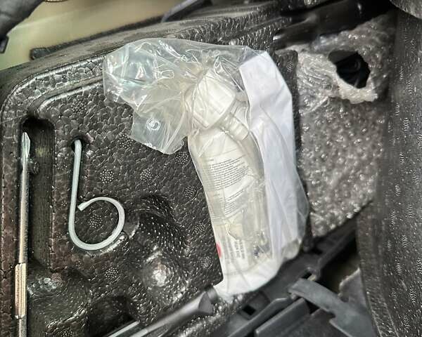 Коричневый Фольксваген Гольф, объемом двигателя 1.6 л и пробегом 249 тыс. км за 11550 $, фото 31 на Automoto.ua