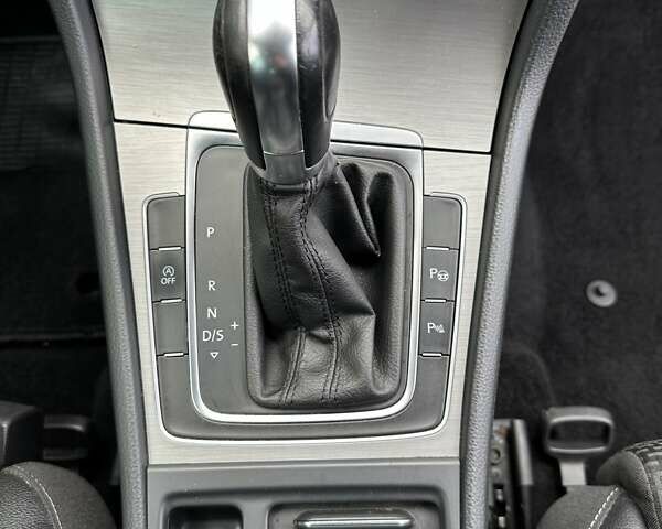 Коричневый Фольксваген Гольф, объемом двигателя 1.6 л и пробегом 249 тыс. км за 11550 $, фото 32 на Automoto.ua