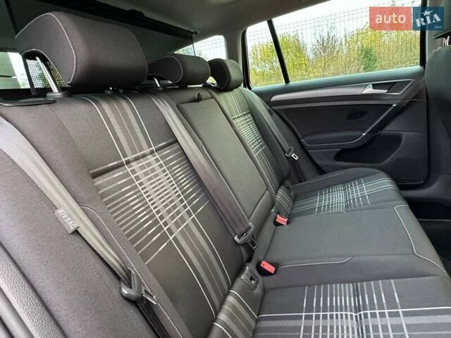 Коричневий Фольксваген Гольф, об'ємом двигуна 1.6 л та пробігом 201 тис. км за 11890 $, фото 66 на Automoto.ua