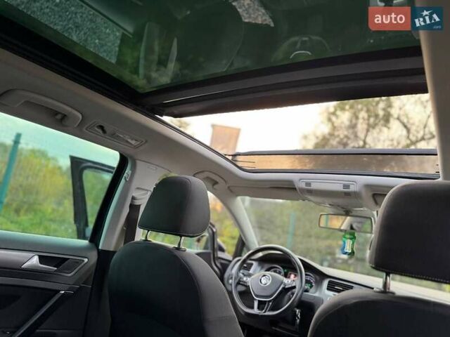 Коричневий Фольксваген Гольф, об'ємом двигуна 1.6 л та пробігом 201 тис. км за 11890 $, фото 51 на Automoto.ua