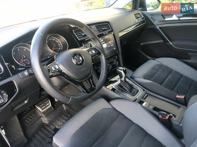 Коричневый Фольксваген Гольф, объемом двигателя 2 л и пробегом 240 тыс. км за 15950 $, фото 36 на Automoto.ua
